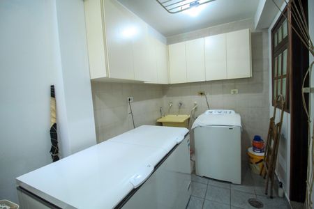 Casa à venda com 121m², 2 quartos e 1 vagaÁrea de Serviço