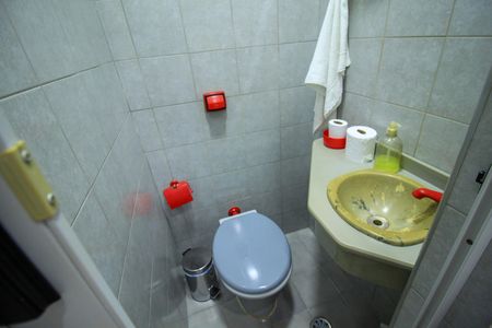 Casa à venda com 121m², 2 quartos e 1 vagaLavabo