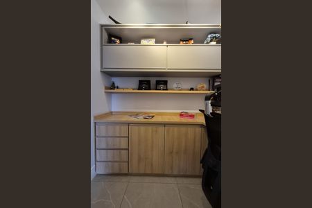 Apartamento à venda com 115m², 3 quartos e 2 vagas Apartamento à venda com 115m², 3 quartos e 2 vagasEscritório