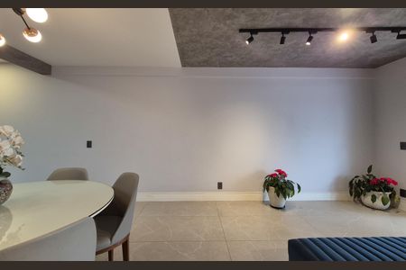 Apartamento à venda com 115m², 3 quartos e 2 vagas Apartamento à venda com 115m², 3 quartos e 2 vagasSala