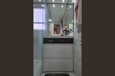 Apartamento à venda com 115m², 3 quartos e 2 vagas Apartamento à venda com 115m², 3 quartos e 2 vagasBanheiro da suíte