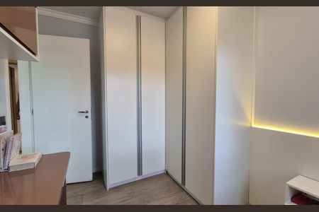 Apartamento à venda com 115m², 3 quartos e 2 vagas Apartamento à venda com 115m², 3 quartos e 2 vagasQuarto 1