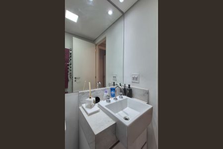 Apartamento à venda com 115m², 3 quartos e 2 vagas Apartamento à venda com 115m², 3 quartos e 2 vagasBanheiro Social