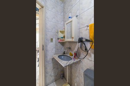 Casa de condomínio à venda com 40m², 2 quartos e 1 vaga Casa de condomínio à venda com 40m², 2 quartos e 1 vagaBanheiro