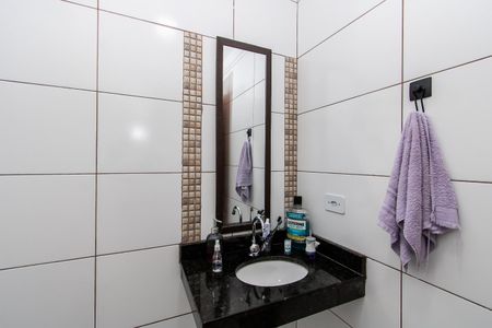 Apartamento à venda com 77m², 2 quartos e 1 vaga Apartamento à venda com 77m², 2 quartos e 1 vagaBanheiro