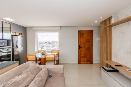 Apartamento à venda com 77m², 2 quartos e 1 vaga Apartamento à venda com 77m², 2 quartos e 1 vagaSala