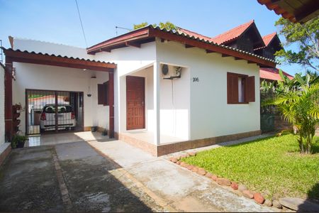 Casa à venda com 180m², 4 quartos e 2 vagasQuintal