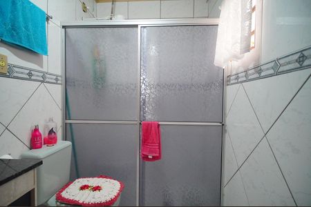 Casa à venda com 180m², 4 quartos e 2 vagasBanheiro da Suíte