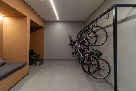 Studio para alugar com 28m², 1 quarto e sem vaga Studio para alugar com 28m², 1 quarto e sem vagaÁrea comum - Bicicletário
