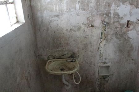 Casa para alugar com 130m², 1 quarto e 6 vagasBanheiro serviço