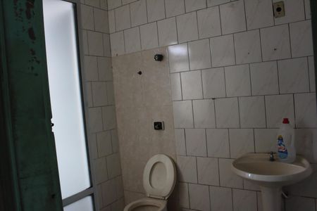 Casa para alugar com 130m², 1 quarto e 6 vagasBanheiro