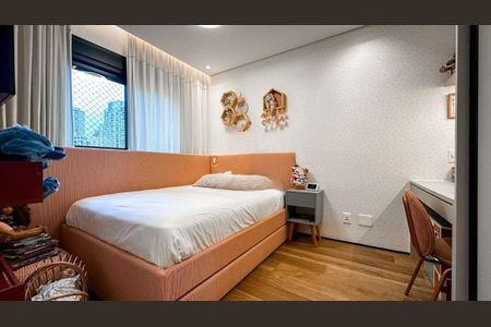 Apartamento à venda com 250m², 3 quartos e 4 vagas