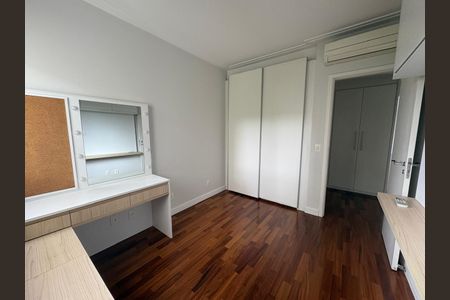 Apartamento à venda com 180m², 3 quartos e 3 vagas