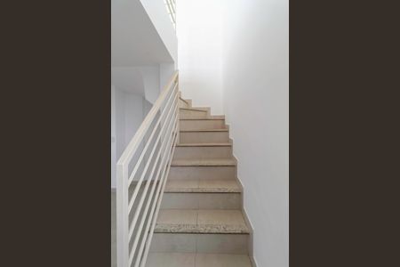 Apartamento à venda com 192m², 3 quartos e 3 vagasEscada