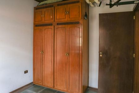 Casa à venda com 150m², 3 quartos e 2 vagas Casa à venda com 150m², 3 quartos e 2 vagasCasa 2 - Quarto