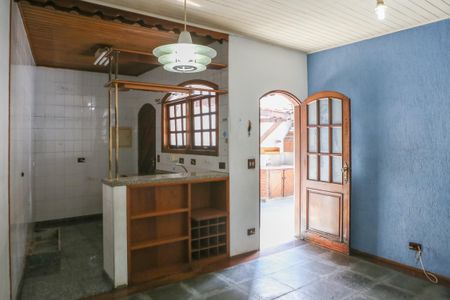 Casa à venda com 150m², 3 quartos e 2 vagas Casa à venda com 150m², 3 quartos e 2 vagasCasa 2 - Sala