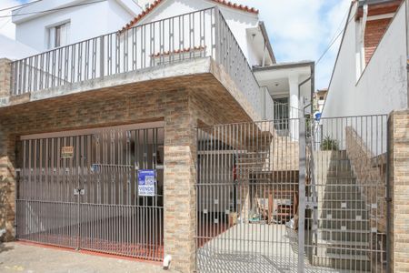 Casa à venda com 150m², 3 quartos e 2 vagas Casa à venda com 150m², 3 quartos e 2 vagasFachada/ Placa