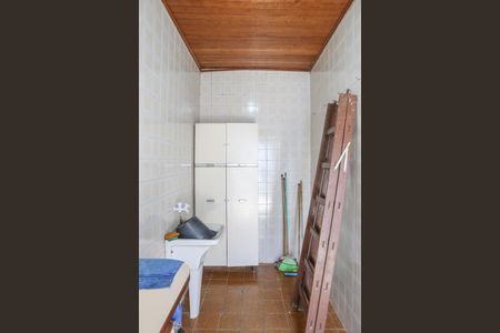 Casa à venda com 150m², 3 quartos e 2 vagas Casa à venda com 150m², 3 quartos e 2 vagasÁrea de Serviço