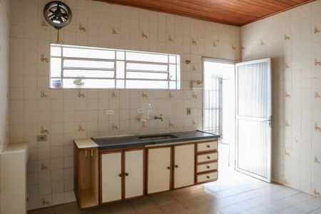 Casa à venda com 150m², 3 quartos e 2 vagas Casa à venda com 150m², 3 quartos e 2 vagasSala/Cozinha