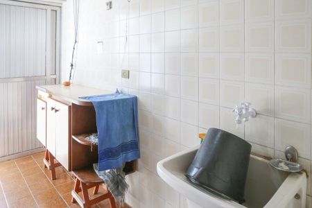 Casa à venda com 150m², 3 quartos e 2 vagas Casa à venda com 150m², 3 quartos e 2 vagasÁrea de Serviço