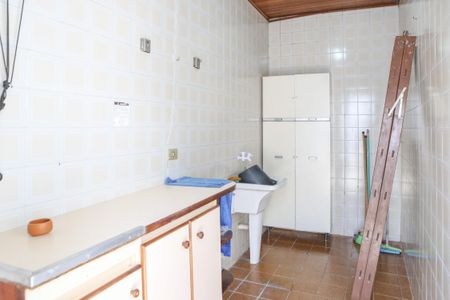 Casa à venda com 150m², 3 quartos e 2 vagas Casa à venda com 150m², 3 quartos e 2 vagasÁrea de Serviço