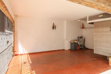 Casa à venda com 150m², 3 quartos e 2 vagas Casa à venda com 150m², 3 quartos e 2 vagasGaragem