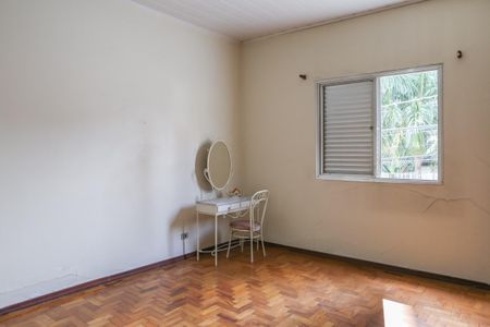 Casa à venda com 150m², 3 quartos e 2 vagas Casa à venda com 150m², 3 quartos e 2 vagasQuarto 1