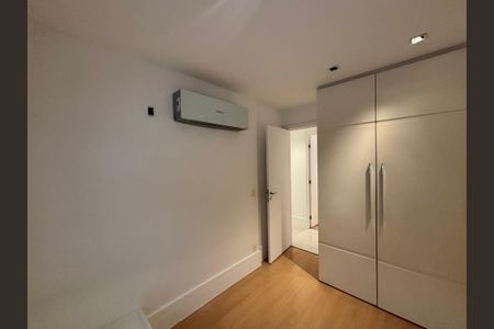 Apartamento à venda com 101m², 3 quartos e 2 vagas Apartamento à venda com 101m², 3 quartos e 2 vagasQuarto 1