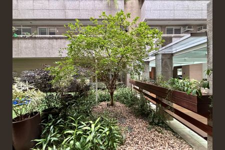 Apartamento à venda com 101m², 3 quartos e 2 vagas Apartamento à venda com 101m², 3 quartos e 2 vagasÁrea comum