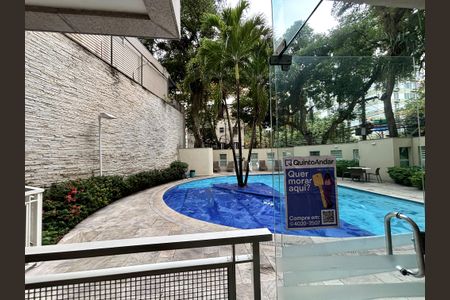 Apartamento à venda com 101m², 3 quartos e 2 vagas Apartamento à venda com 101m², 3 quartos e 2 vagasPlaca