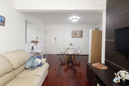 Apartamento à venda com 69m², 2 quartos e 1 vaga Apartamento à venda com 69m², 2 quartos e 1 vagaSala