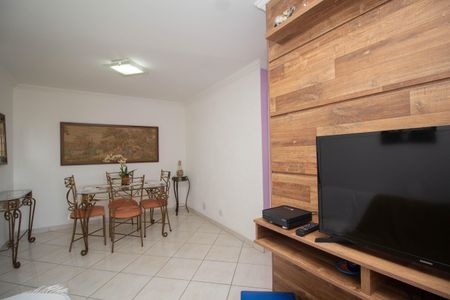 Apartamento à venda com 80m², 2 quartos e 1 vagaSala