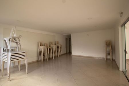 Apartamento à venda com 80m², 2 quartos e 1 vagaÁrea comum - Salão de festas