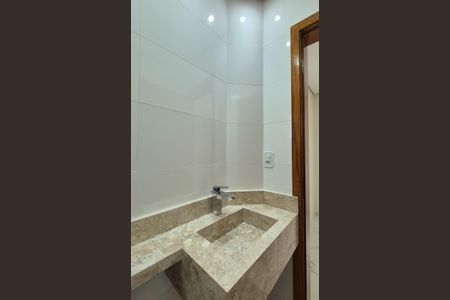 Apartamento à venda com 151m², 3 quartos e 2 vagas Apartamento à venda com 151m², 3 quartos e 2 vagasBanheiro da suíte