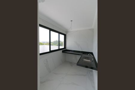 Apartamento à venda com 130m², 2 quartos e 2 vagasCozinha