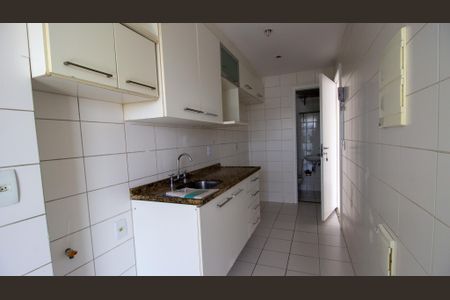 Apartamento à venda com 80m², 2 quartos e 1 vagaCozinha e Área de Serviço