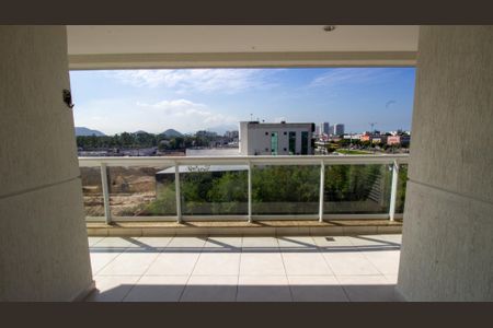 Apartamento à venda com 80m², 2 quartos e 1 vagaVaranda