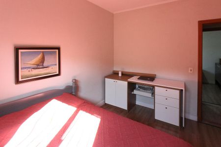 Casa à venda com 350m², 3 quartos e 4 vagasQuarto 2