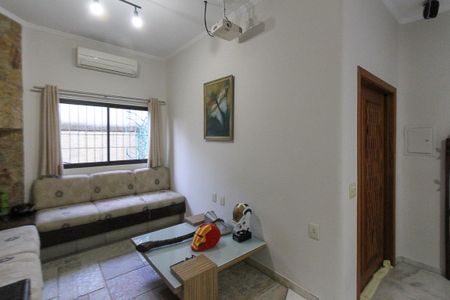 Casa à venda com 350m², 3 quartos e 4 vagasSala