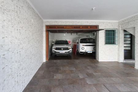 Casa à venda com 350m², 3 quartos e 4 vagasGaragem