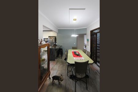 Casa à venda com 350m², 3 quartos e 4 vagasSala de jantar