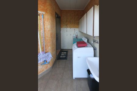 Casa à venda com 350m², 3 quartos e 4 vagasÁrea de serviço