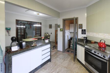Casa à venda com 350m², 3 quartos e 4 vagasCozinha