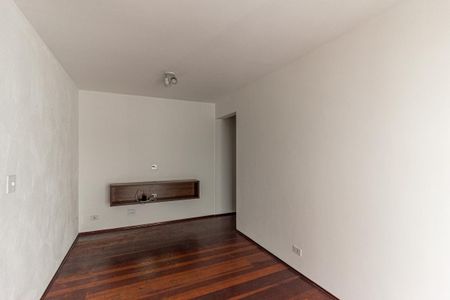 Apartamento à venda com 55m², 2 quartos e 1 vaga Apartamento à venda com 55m², 2 quartos e 1 vagaSala