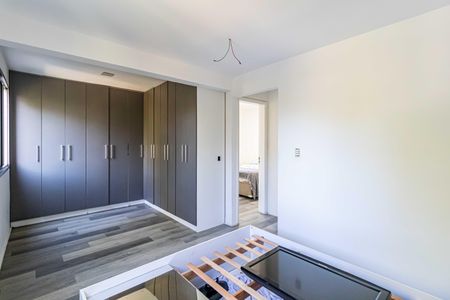 Apartamento à venda com 168m², 2 quartos e 2 vagas Apartamento à venda com 168m², 2 quartos e 2 vagasQuarto