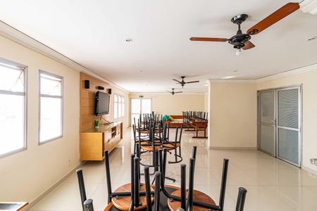 Apartamento à venda com 168m², 2 quartos e 2 vagas Apartamento à venda com 168m², 2 quartos e 2 vagasÁrea comum - Salão de festas