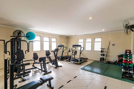Apartamento à venda com 168m², 2 quartos e 2 vagas Apartamento à venda com 168m², 2 quartos e 2 vagasÁrea comum - Academia