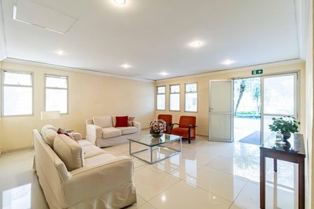 Apartamento à venda com 168m², 2 quartos e 2 vagas Apartamento à venda com 168m², 2 quartos e 2 vagasÁrea comum - Hall