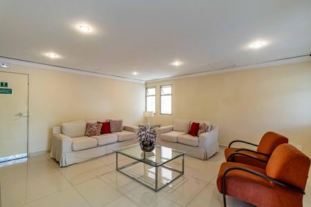 Apartamento à venda com 168m², 2 quartos e 2 vagas Apartamento à venda com 168m², 2 quartos e 2 vagasÁrea comum - Hall