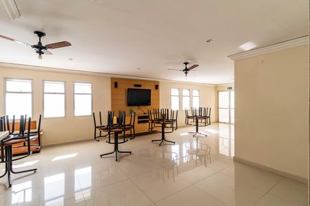 Apartamento à venda com 168m², 2 quartos e 2 vagas Apartamento à venda com 168m², 2 quartos e 2 vagasÁrea comum - Salão de festas